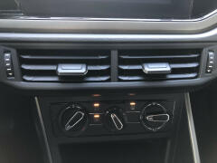 Volkswagen-Polo-16