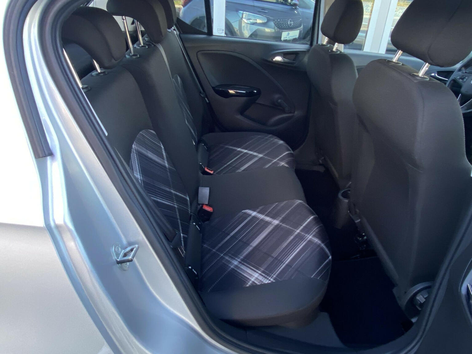 Opel-Corsa-34