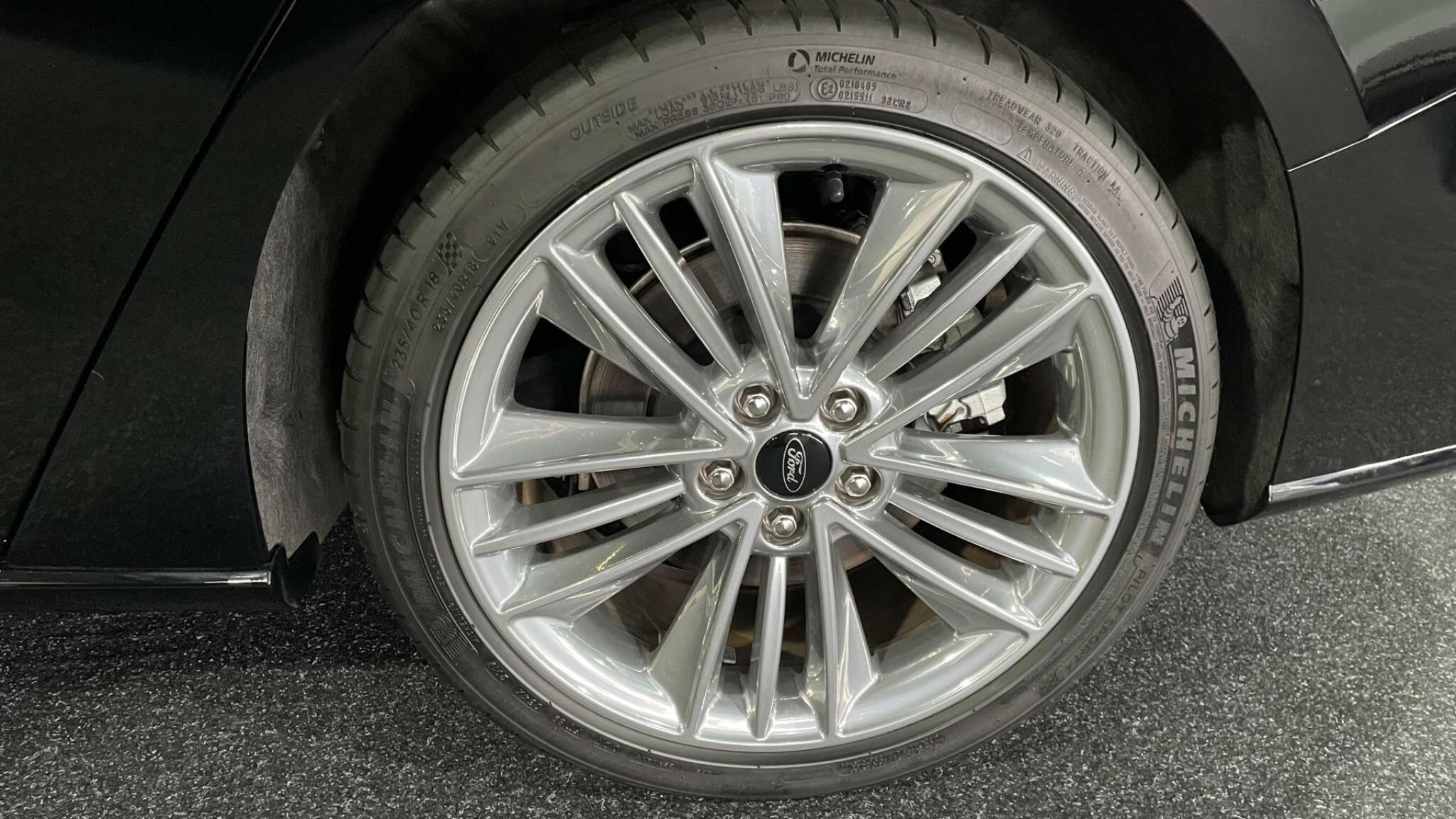 Ford-Focus Vignale-25
