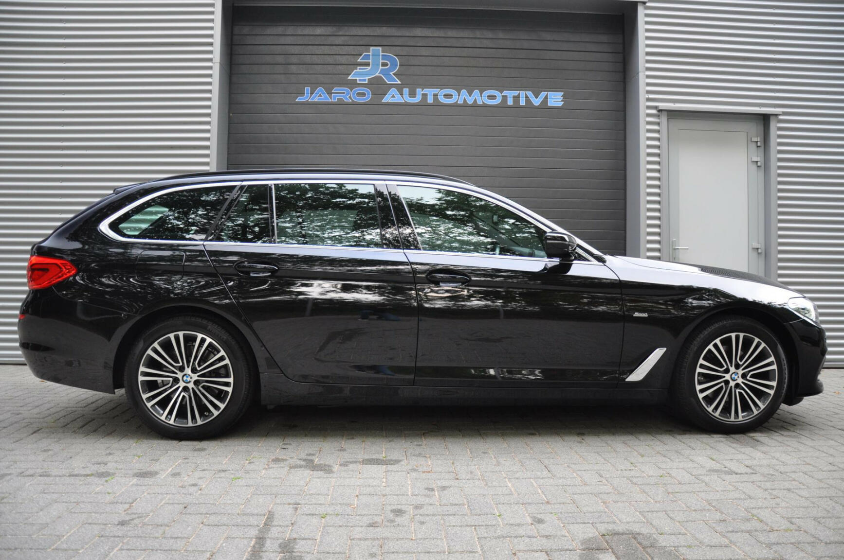 BMW-5 Serie-53