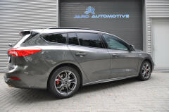 Ford-FOCUS Wagon-38