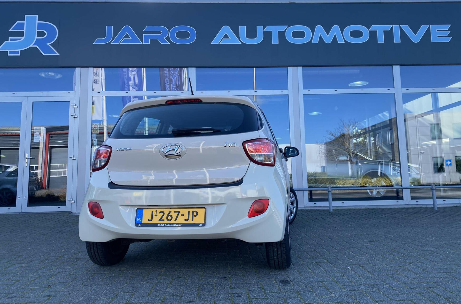 Hyundai-i10-35